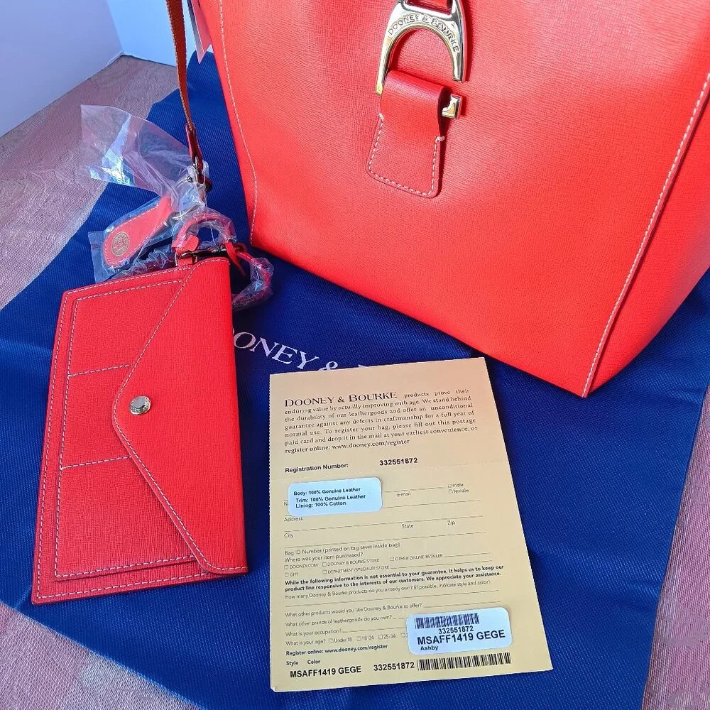 Dooney & Bourke 